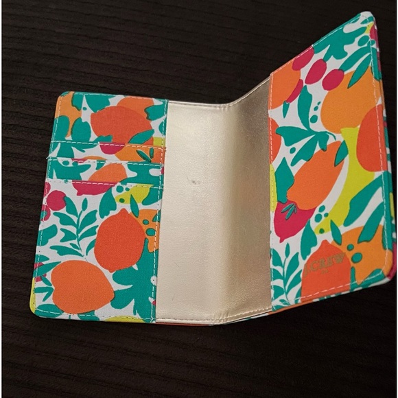 J. Crew Passport & Luggage Tag Gift Set - Picture 5 of 8